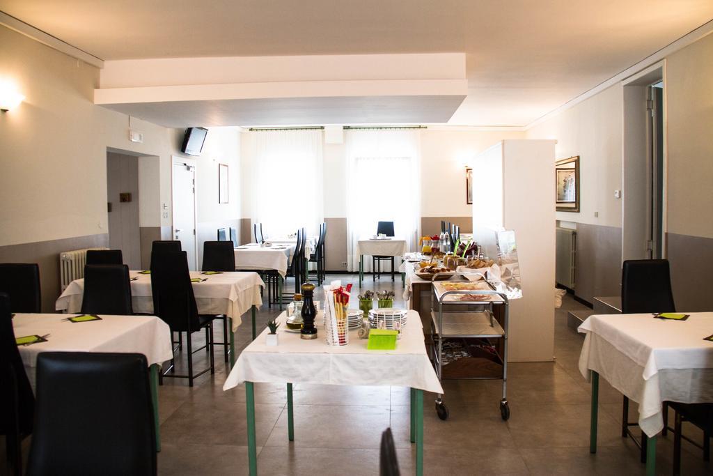 Hotel Arianna Iseo Exterior photo